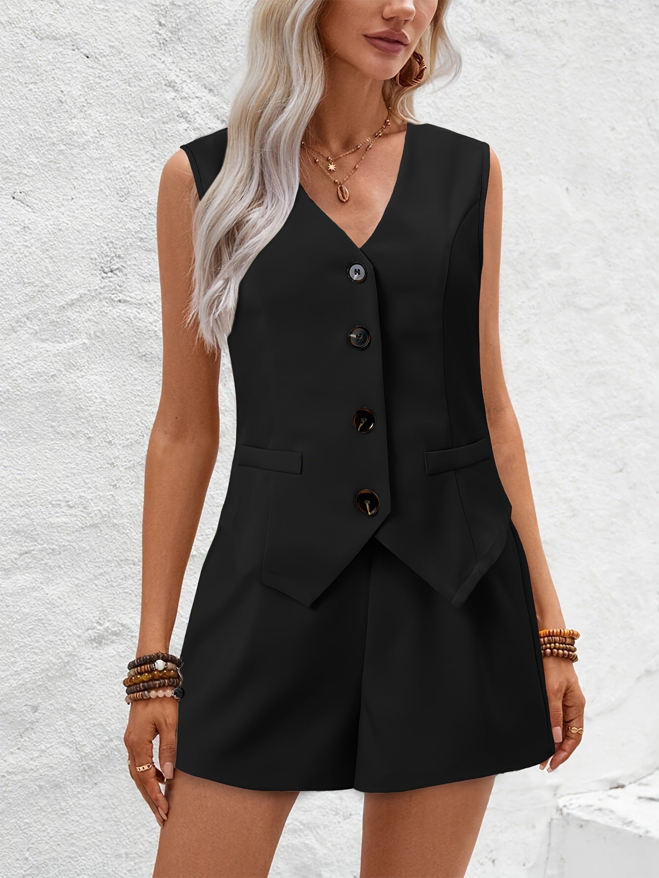 2025 new elegant commuting V-neck button-decorated vest shorts