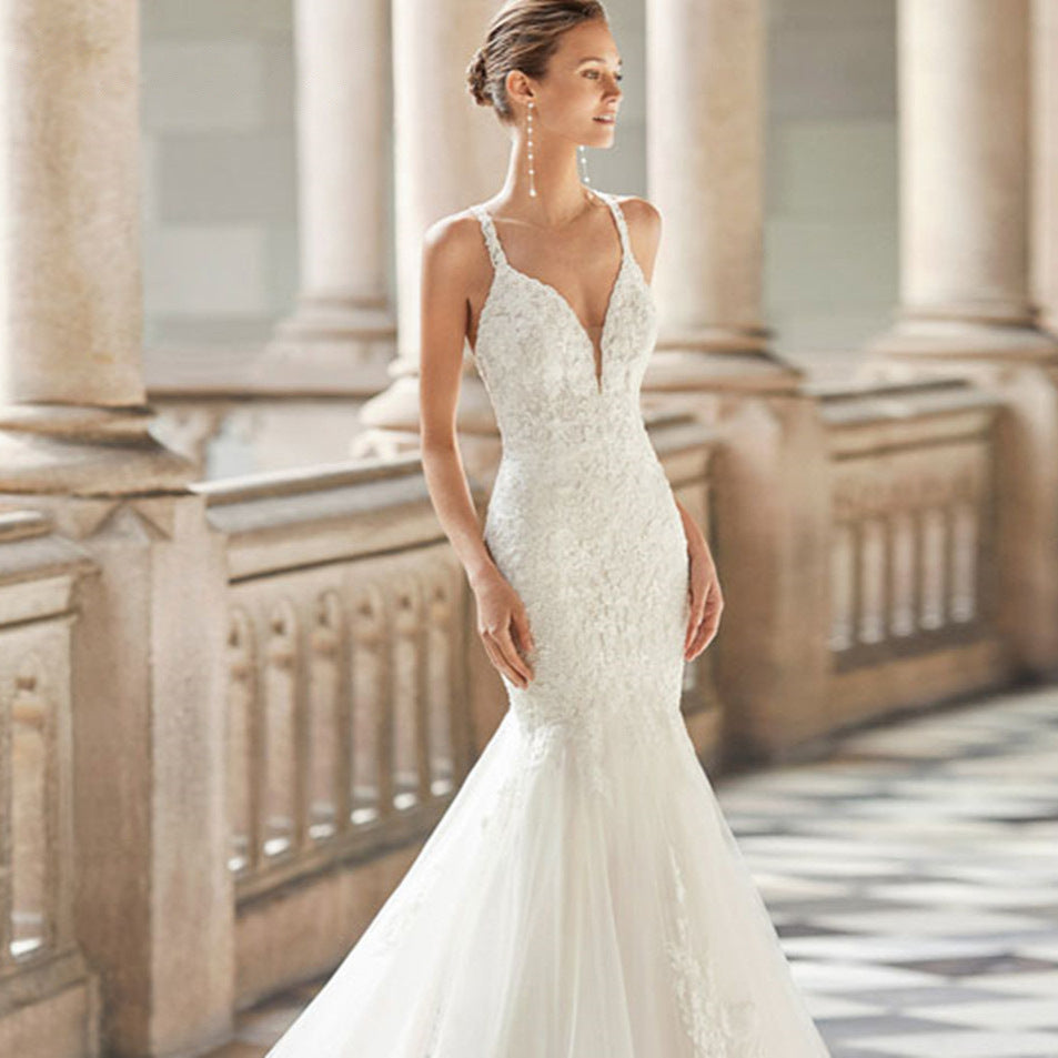 Light wedding dress French high-end lace luxury heavy fishtail wedding dress 2024 summer new bride sling slim dress