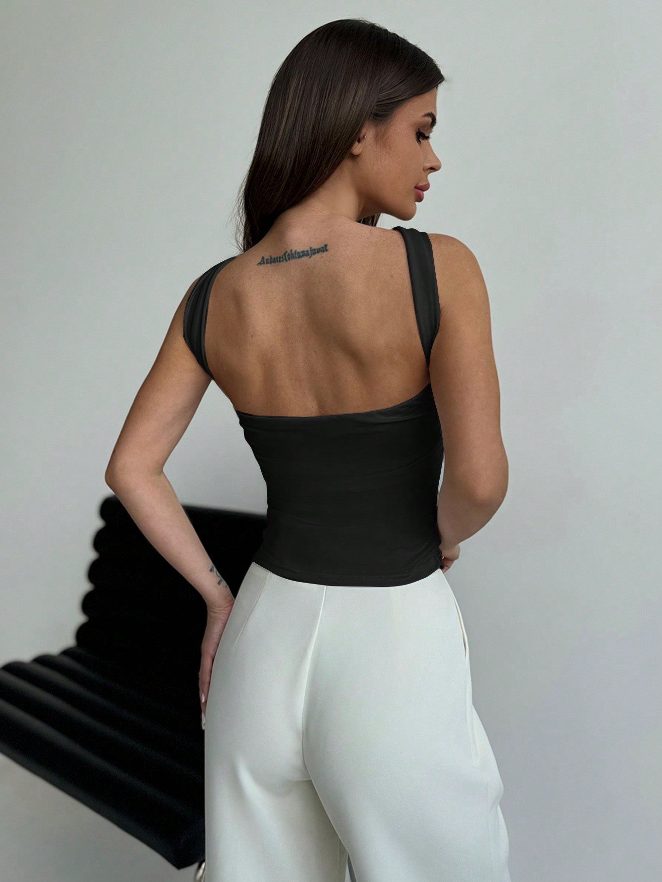 2025 Spring and Summer New Foreign Trade Cross-border Women's Clothing Simple Trendy Vest Off-shoulder Beautiful Back Design Tube Top