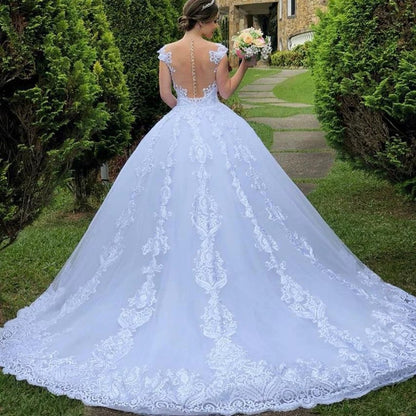 New white retro lace V-neck backless sexy foreign trade wedding dress large size train