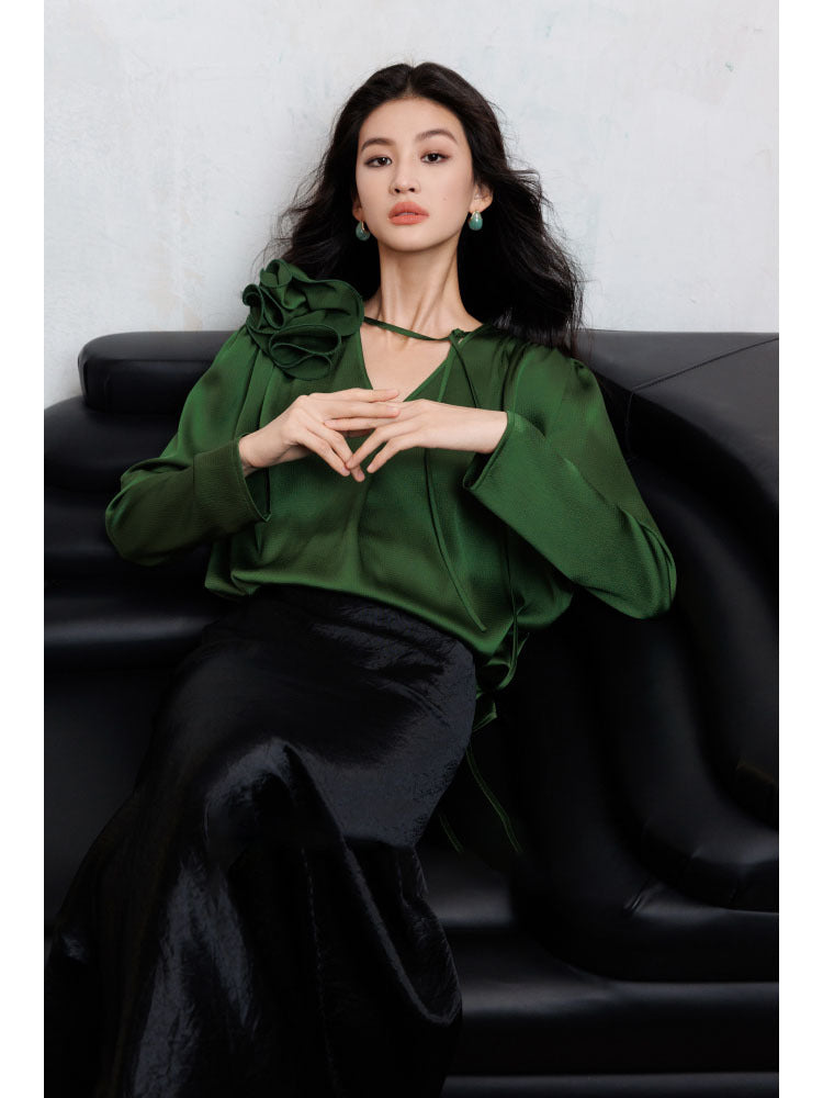 Glossy bubble texture satin removable handmade three-dimensional rose V-neck